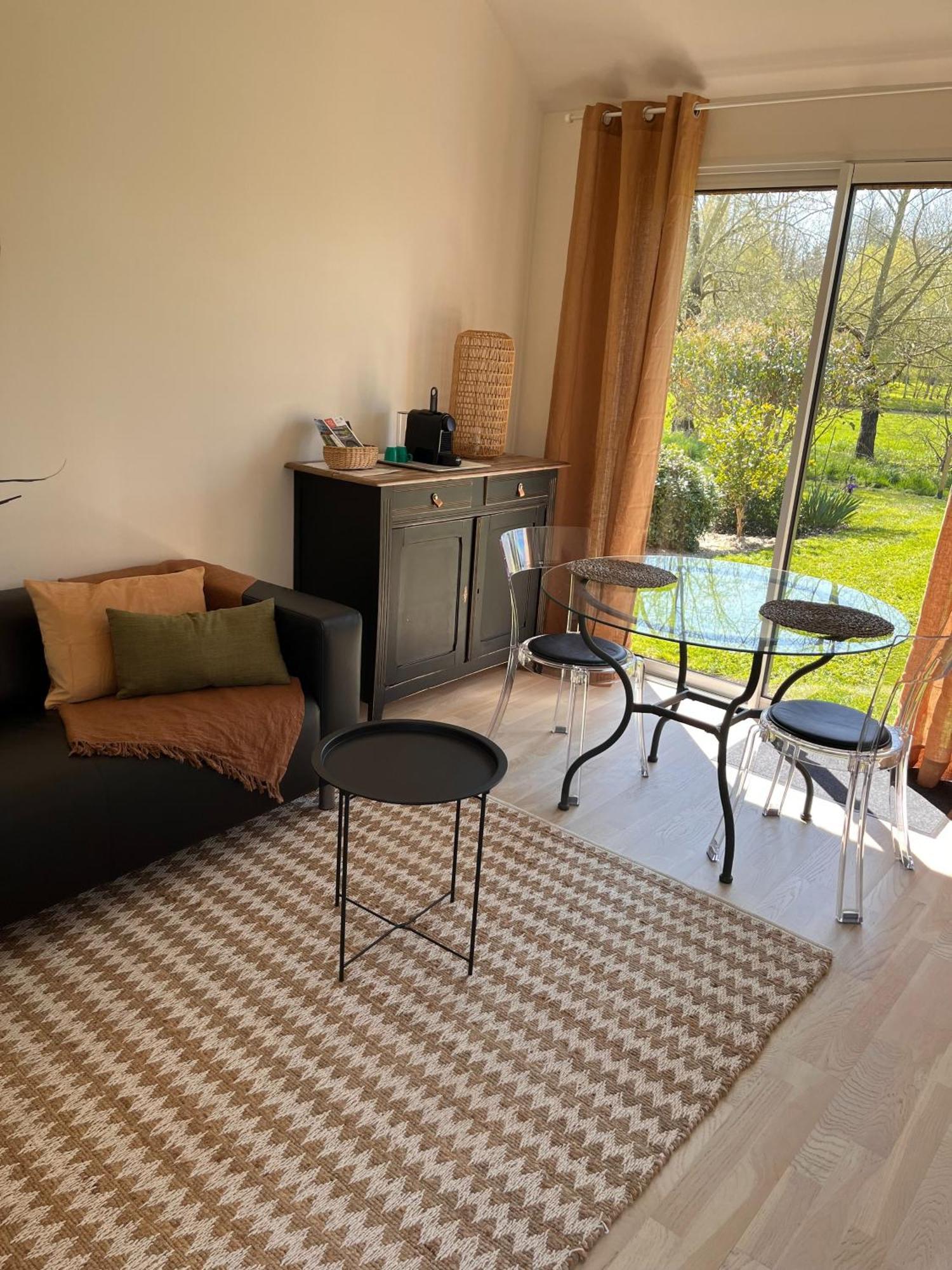 La Sellerie Bed & Breakfast Romagne  Luaran gambar