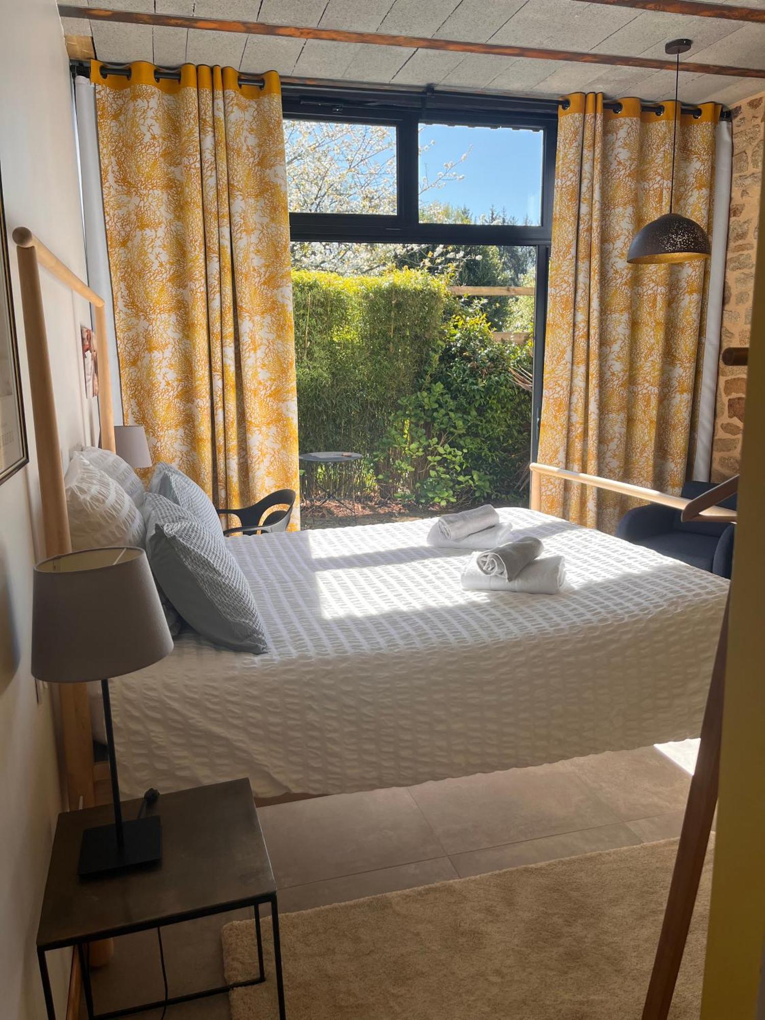 La Sellerie Bed & Breakfast Romagne  Luaran gambar